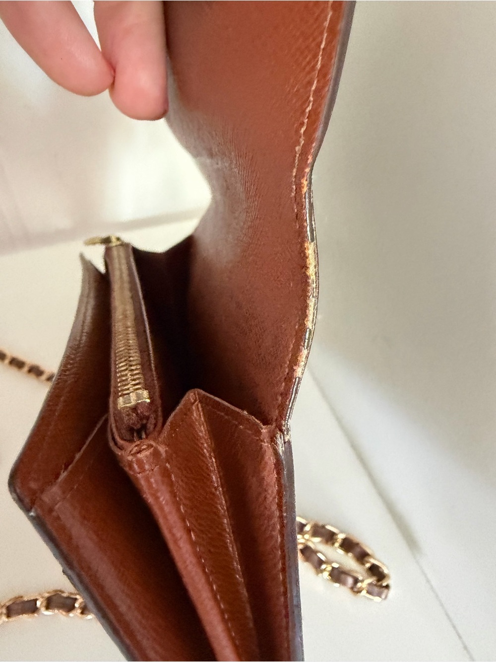 Vintage Authentic Louis Vuitton Monogram Sarah Wallet - Picture 10 of 14